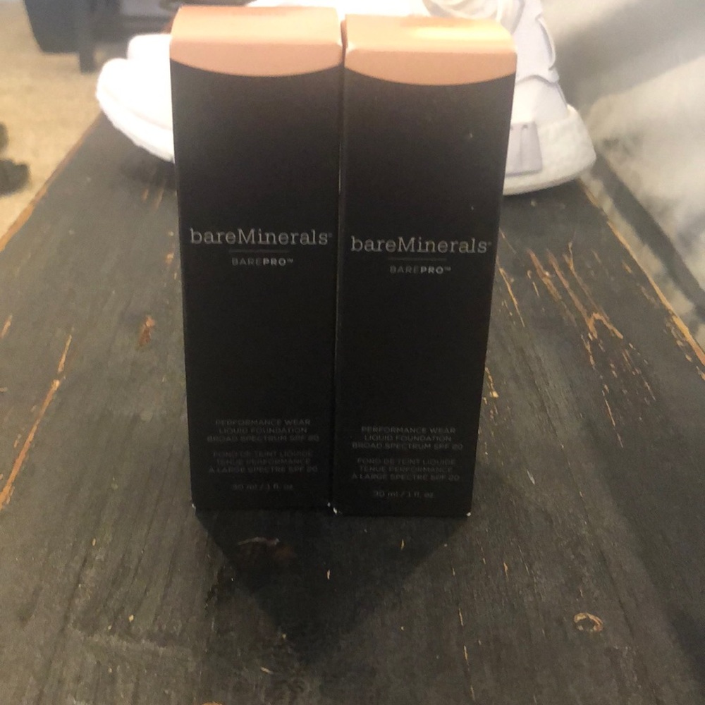 Bare Minerals Bare Pro Foundation (5 Sateen)